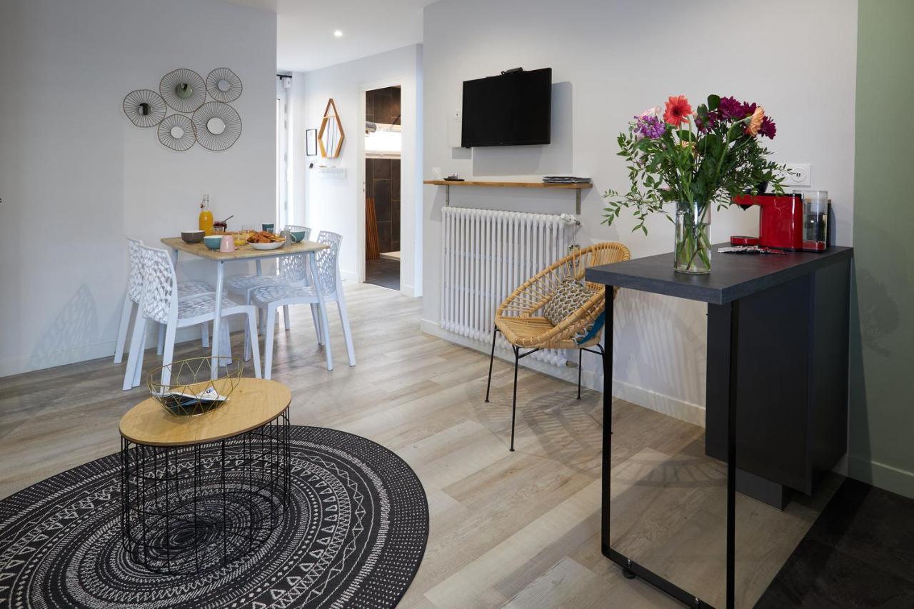 Apartment Centre A Pied Appt Avec Sauna, Linge, Wifi, Stationnement Gratuit
